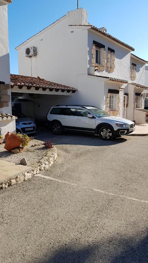 Rosalalinda - Cosy Semi-Detached Home With Sea Views And Large Terrace Moraira Exterior photo